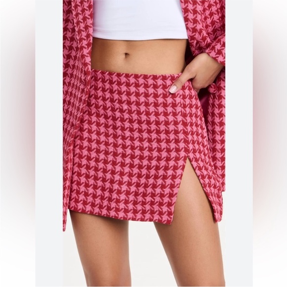 AFRM Melody micro Mini Skirt Size S Pink and Red, Lined slit tweed flaw - Picture 1 of 8